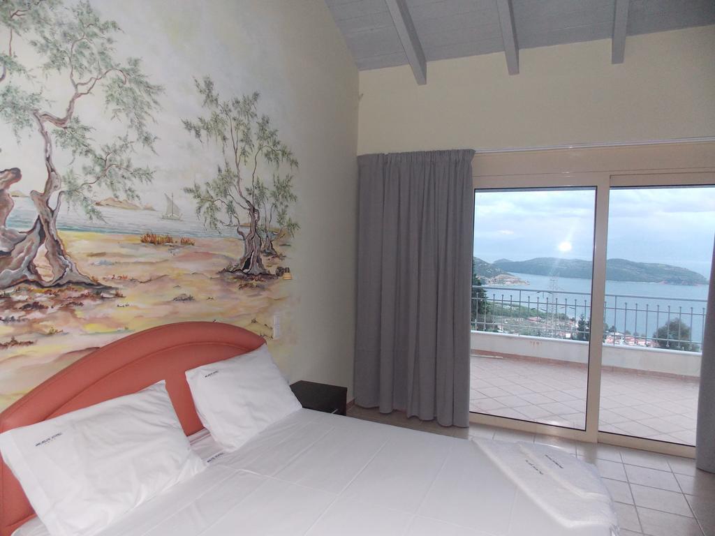 Hotel Theasis Παραλία Σεργούλας Δωμάτιο φωτογραφία